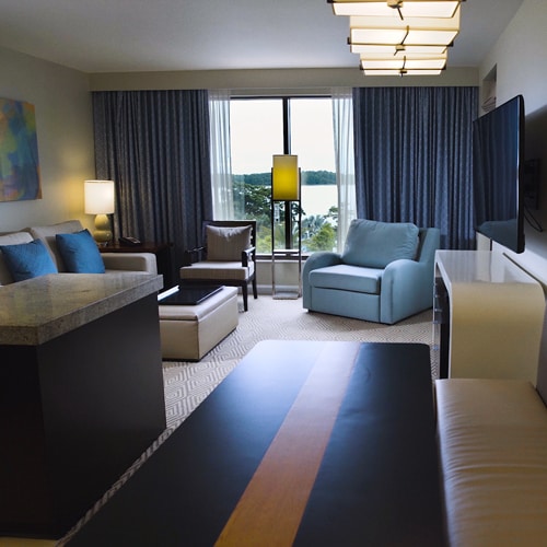 Rooms Points Bay Lake Tower At Disney S Contemporary